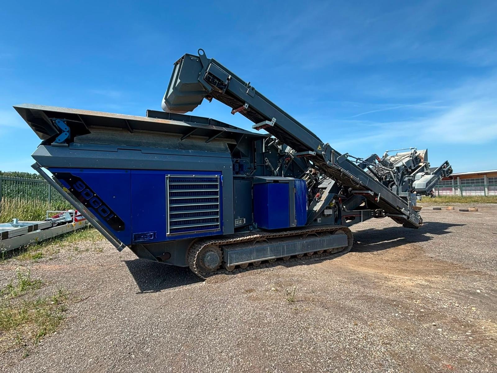 Mobile Aufbereitungsanlage auf dem Betriebsgelände